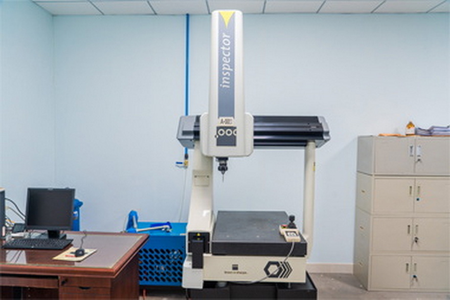 Coordinate Measuring Machine
